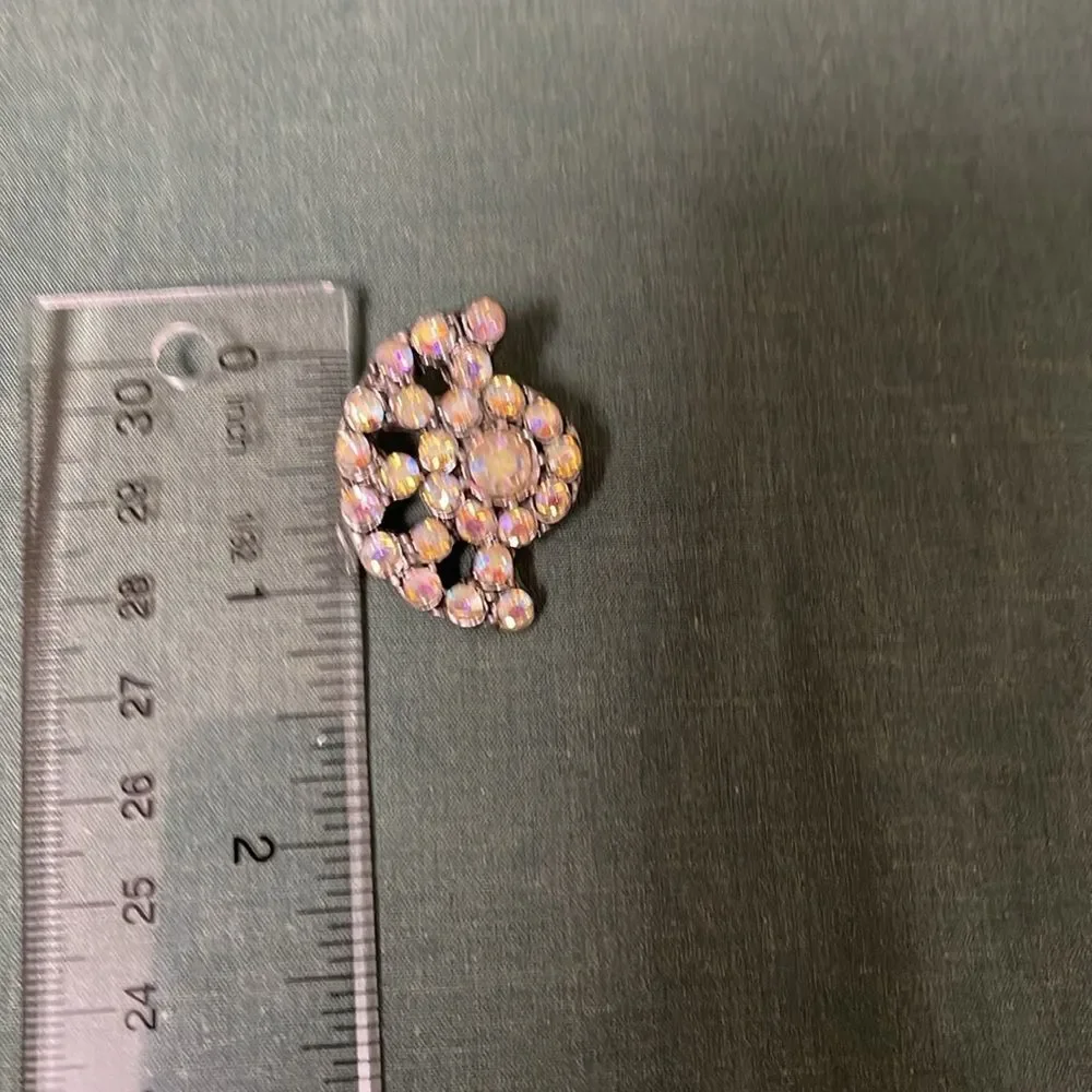 Vintage Elegant Silver Pink Crystal Brooch